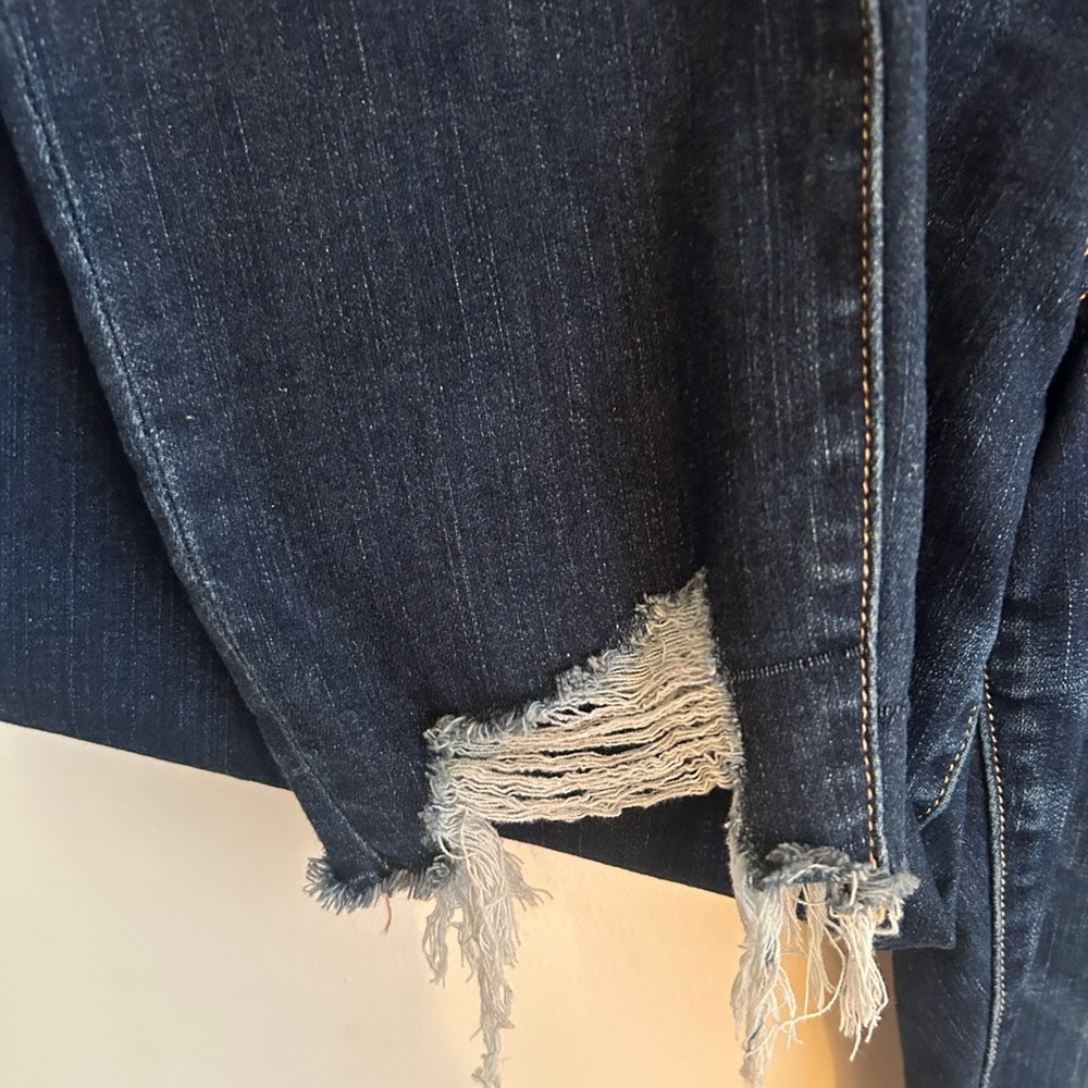 American Eagle Dark Wash Jeans